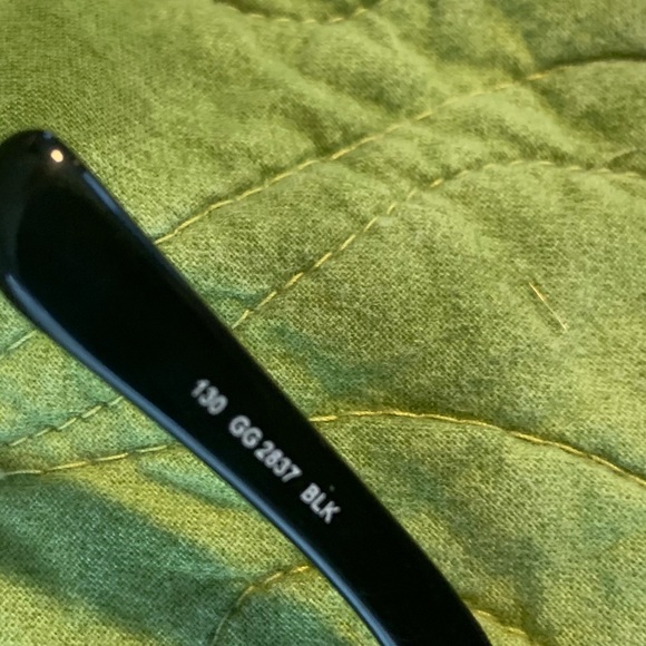 Gucci Eyeglasses GG2837 Rectangular Heart Frame - Picture 6 of 12